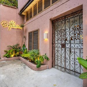 Botanica Casa Hotel Manila By Housy Host